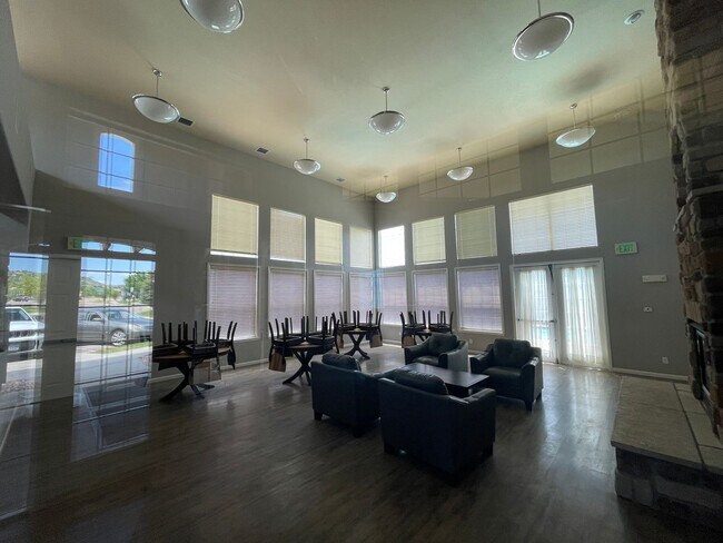 Building Photo - An Inviting Lifestyle!