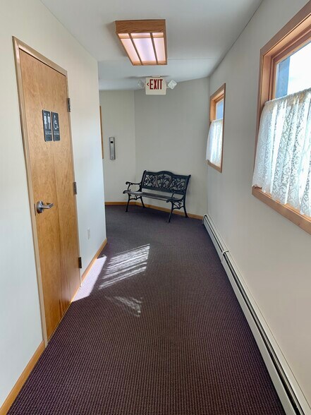 Building Photo - 244 Cleveland Ave S