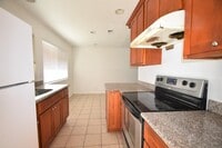 Building Photo - 488 S Sunset Ave