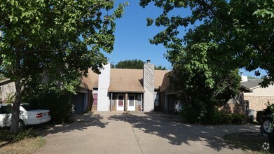 Building Photo - Close to Fort Sill, East side neighborhood