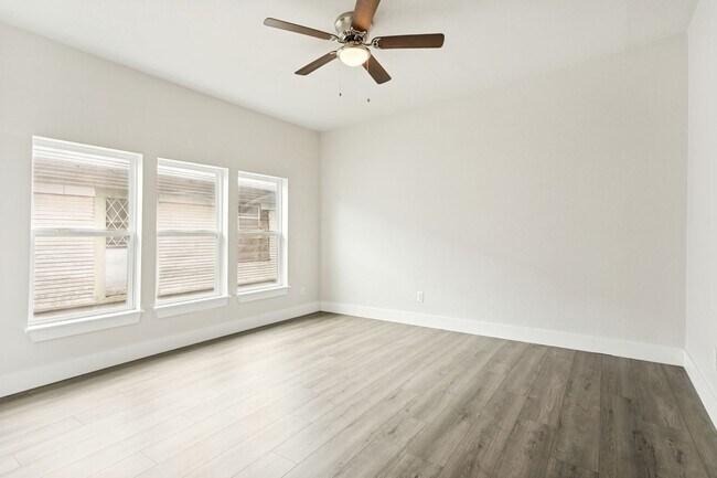 Building Photo - 1201 S Palmetto St