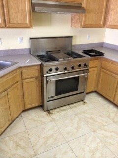 Building Photo - 4 BEDROOM HOME WITH VIEWS, NEAR WAALEW IN SYCAMORE ROCKS AREA OF APPLE VALLEY.