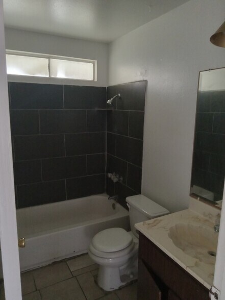 Building Photo - 41900-41960 Acacia Ave