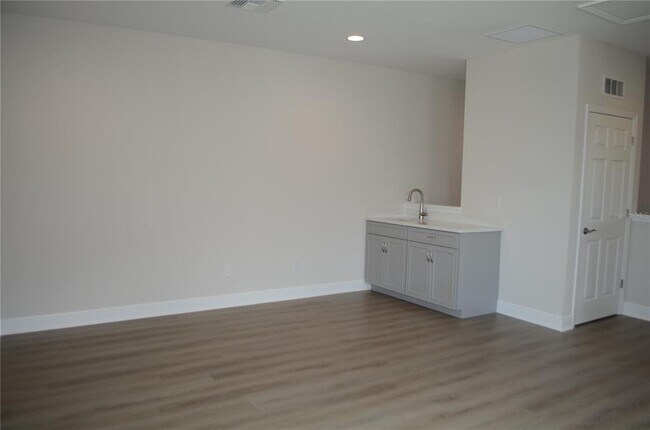 Building Photo - 35335 Big Hawk Dr