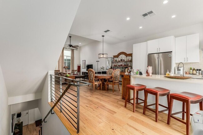 Building Photo - 16510 N 92nd St