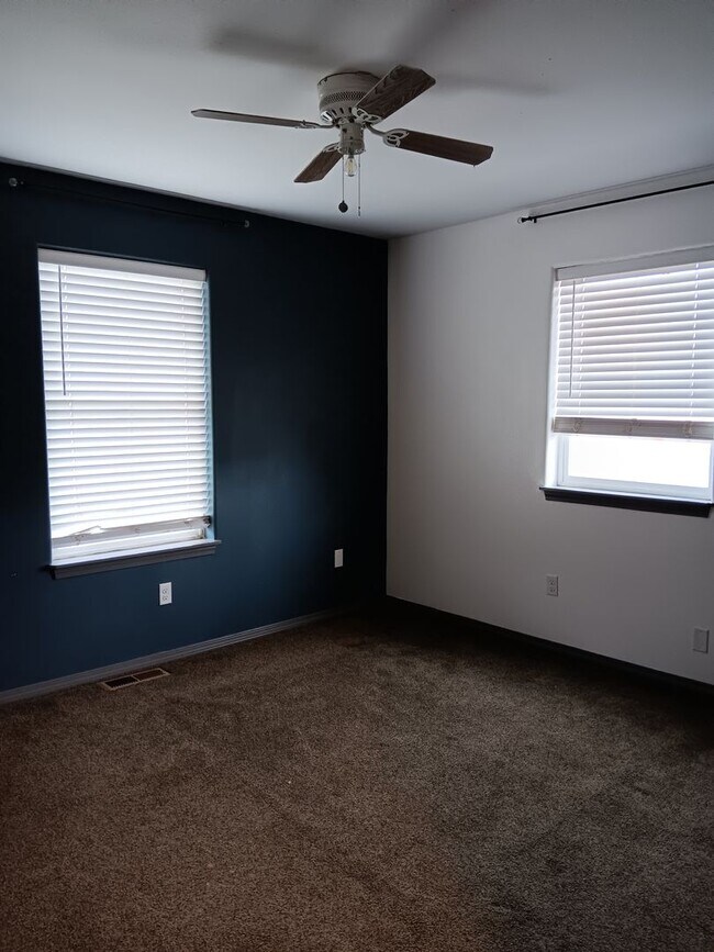 Building Photo - 3 Bed House in Elgin