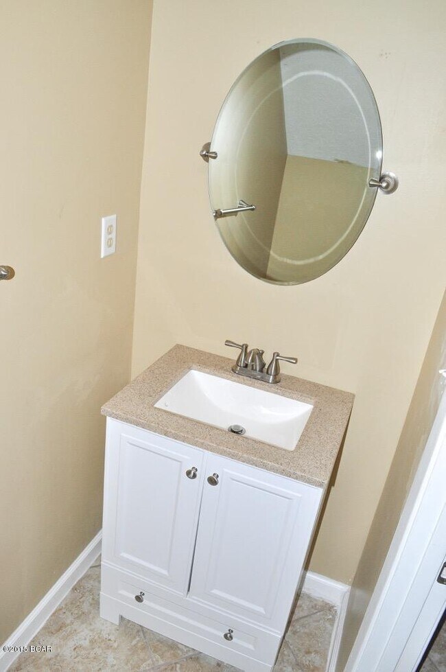 Building Photo - 2516 Johnson Dr