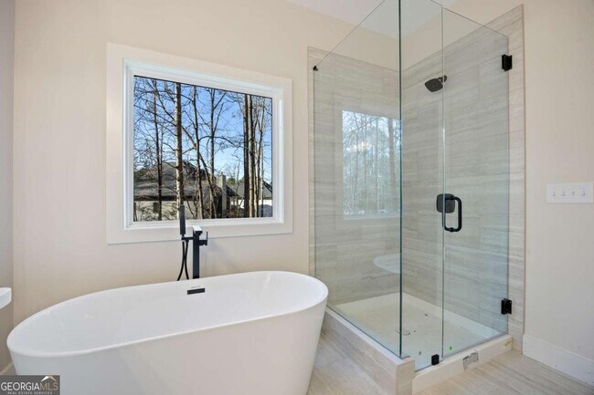 Building Photo - 360 Ansley Dr