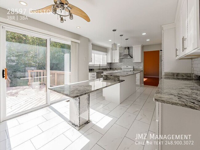 Building Photo - 28597 Bristol Ct