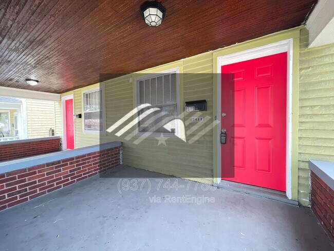 Building Photo - 2411 N Main St