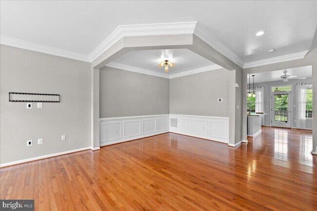 Building Photo - 43134 Shadow Terrace