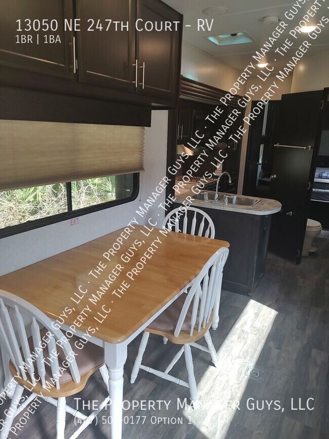 Building Photo - 13050 NE 247th Ct