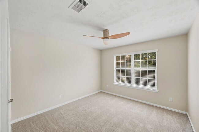 Building Photo - 25615 Crisp Springs Ln
