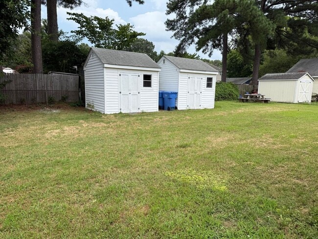 Building Photo - Norfolk Highlands