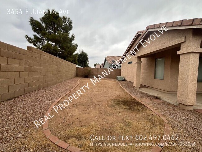 Building Photo - Lovely Gilbert Home!