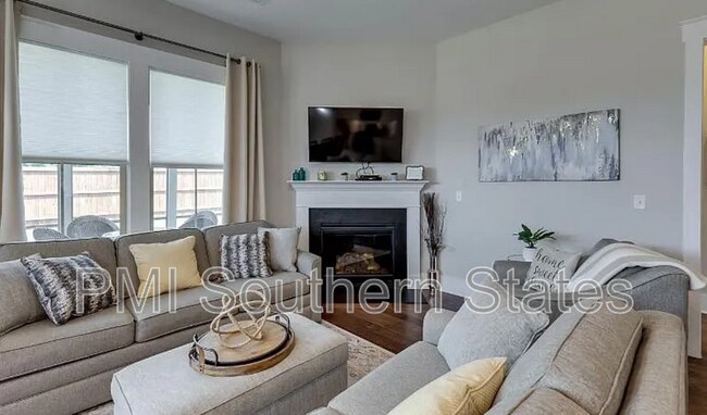 Building Photo - 607 Torridon Ln