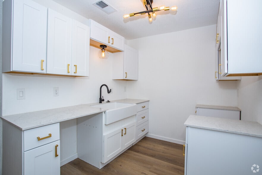 Gardens At Westgate 2703 Windswept Cv Austin TX 78745 Apartment Finder