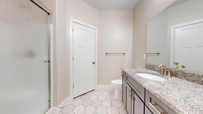 Building Photo - 1563 S Topaz Dr