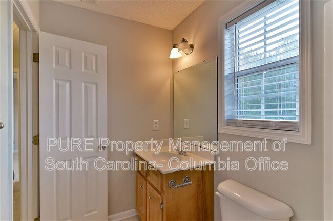 Building Photo - 20 Sugar Maple Ct