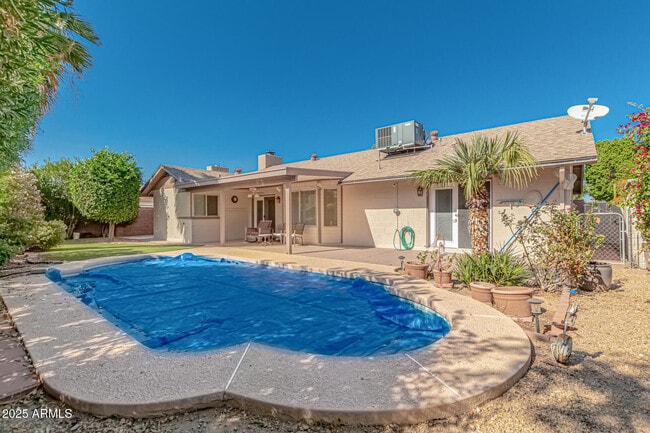 Building Photo - 6243 W Cholla St