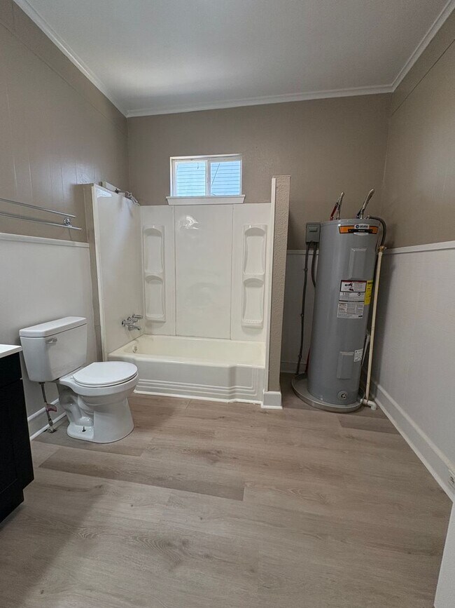 Building Photo - 511 Kirby Pl