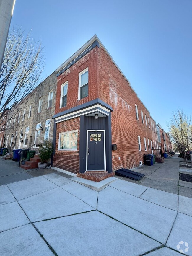 Building Photo - 3001 Hudson St
