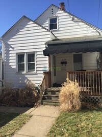Building Photo - House for rent in the heart of Oakmont