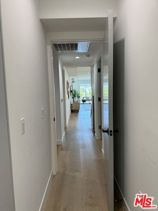 Building Photo - 9842 Vidor Dr