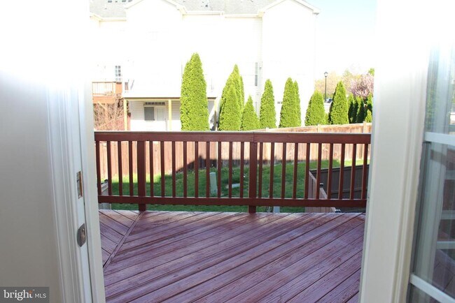 Building Photo - 16382 Gangplank Ln