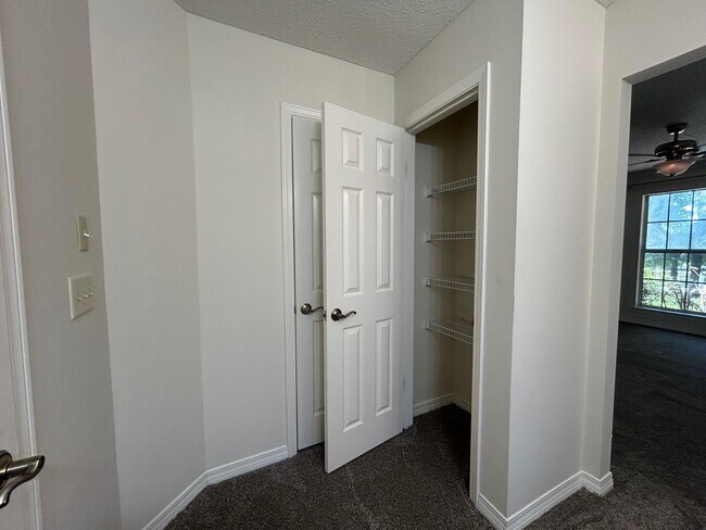 Building Photo - 310 Shoal River Dr