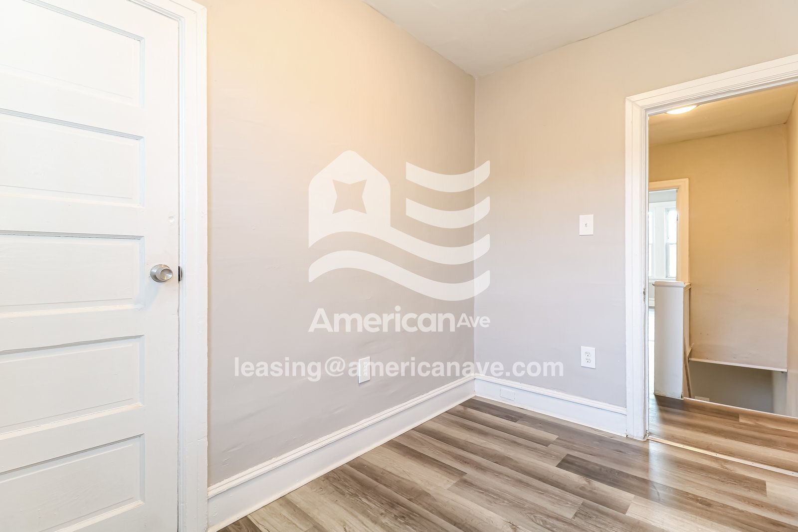 Building Photo - 1533 S Vogdes St