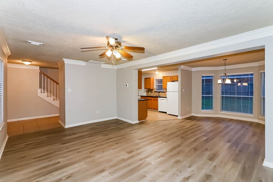 Building Photo - 20415 Blue Beech Dr
