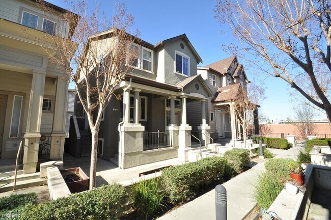 Building Photo - 1612 Salamoni Ct