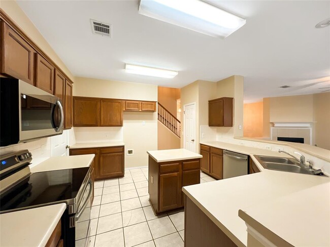 Building Photo - 1512 Suzi Ln