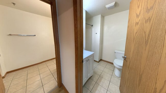 Bathroom - Collegiate Campus Apartments