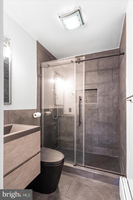 Building Photo - 303 Miles Rd