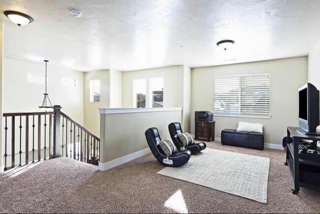 Building Photo - 2031 Tall Woods Dr