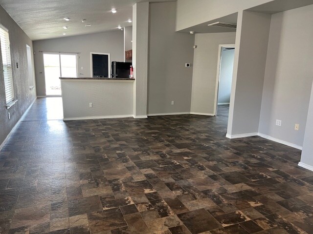 Building Photo - 206 Wisteria Way