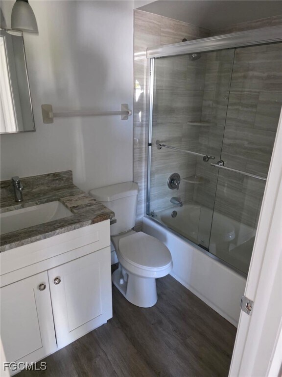 Building Photo - 114 SW 35th Terrace