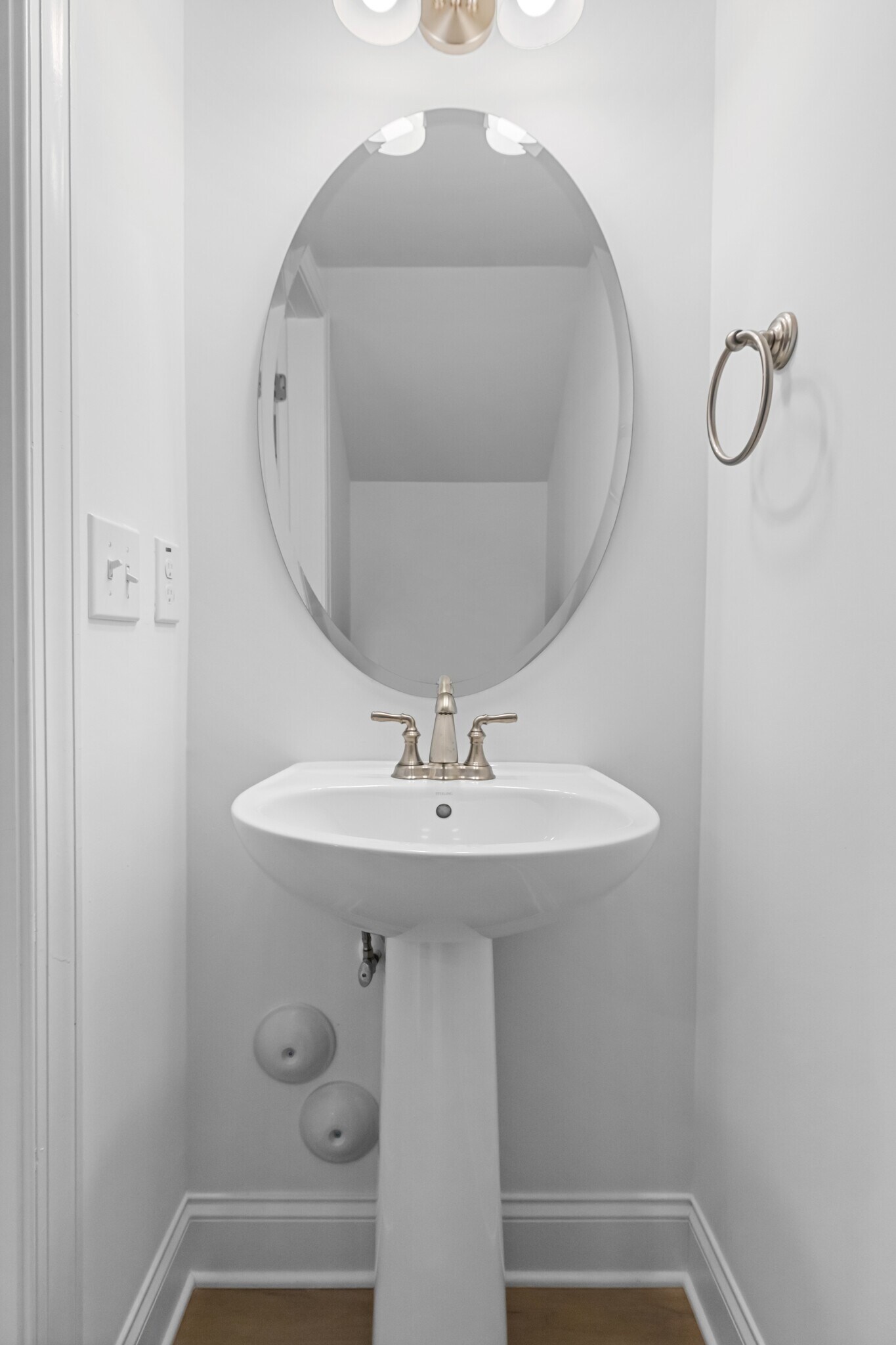 Building Photo - 1206 Coach Sta Aly