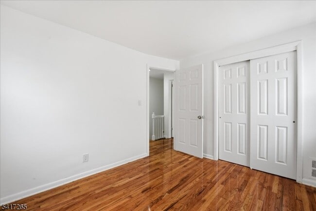 Building Photo - 240 Watchung Ave