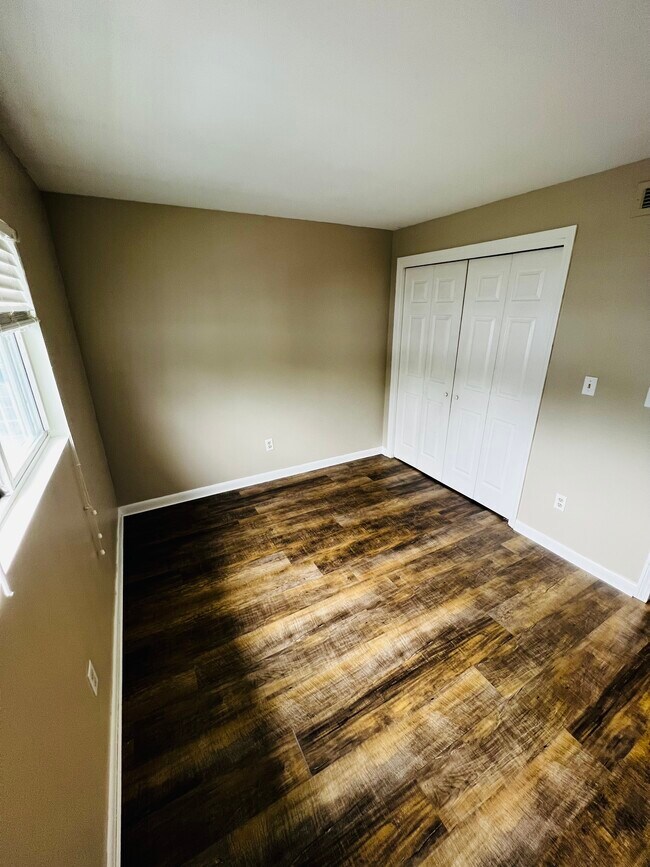 Bedroom #1 - 5455 N Main St