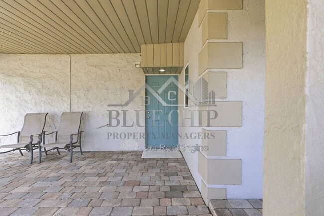 Building Photo - 6714 Nina Rosa Dr