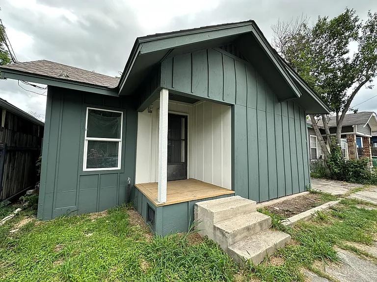Primary Photo - 203 Sonora St