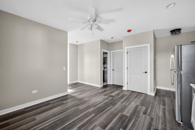 Building Photo - 1430 DeKalb Ave