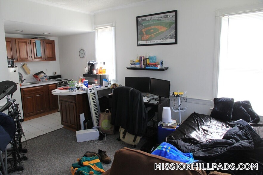 Building Photo - 61 S Huntington Ave