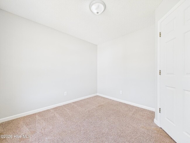 Building Photo - 17 Brantley Cir