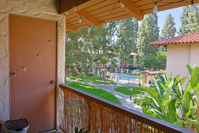 Building Photo - 2 Bed / 2 Bath Condo for Rent – Mission Valley