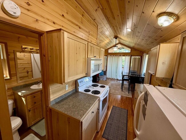 Building Photo - Fully Furnished Riverfront Cabin on the Clearwater River – Move-In Ready!