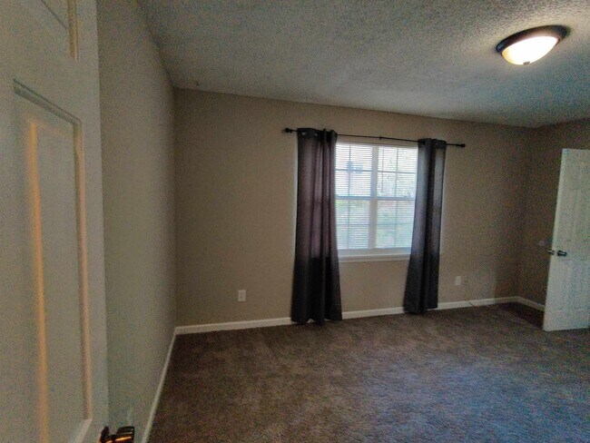 Building Photo - 2366 Gregory Dr